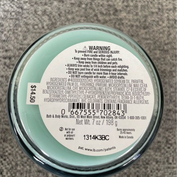 Bath & Body Works: Sweater Weather - Picture 3 of 3